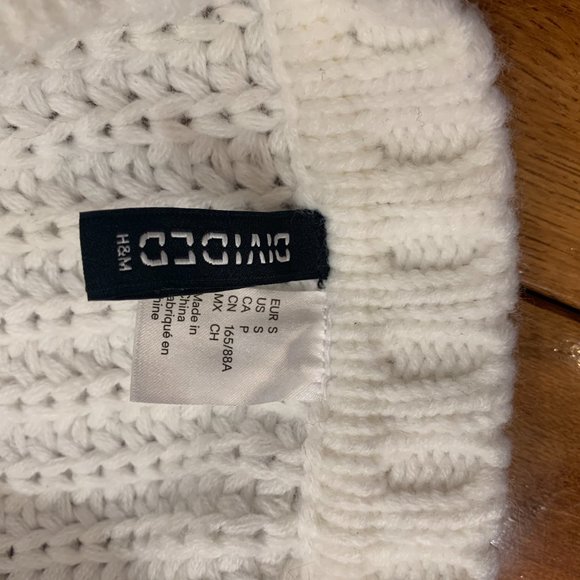 H&M Cable-Knit Sweater - Picture 8 of 8